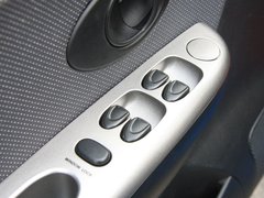 2010款 1.2L 手动 运动款 活力型