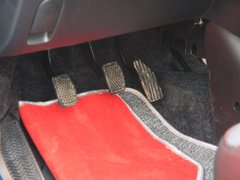 2010款 1.2L 手动 运动款 活力型