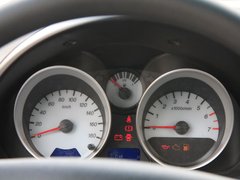 2010款 1.2L 手动 运动款 活力型