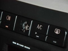 2010款 1.0 手动 基本型LJ465