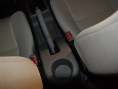 2010款 1.0 手动 基本型LJ465