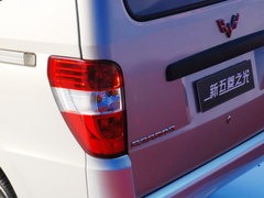 2010款 1.0 手动 基本型LJ465