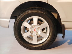 2010款 1.0 手动 基本型LJ465