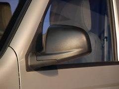 2010款 1.0 手动 基本型LJ465