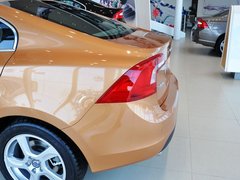 2011款 2.0T DCT 舒适型