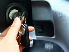 2010款 1.6L 手動(dòng) 基本型 5座
