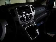 2010款 1.6L 手动 基本型 5座