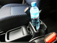 2010款 1.6L 手动 基本型 5座