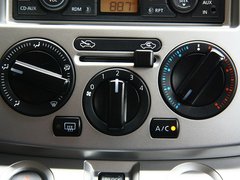 2010款 1.6L 手动 基本型 5座