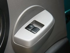 2010款 1.6L 手动 基本型 5座