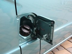 2010款 1.6L 手动 基本型 5座