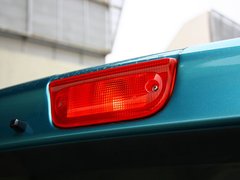 2010款 1.6L 手动 基本型 5座