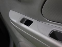 2010款 1.5L 自动 易智版