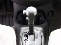 2010款 1.5L 自动 易智版