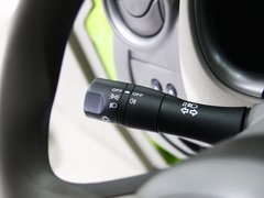 2010款 1.5L 自动 易智版