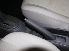 2010款 1.5L 自动 易智版