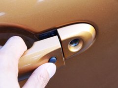 2010款 1.5L 自动 易智版