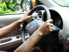 2010款 1.5L 自动 易智版
