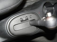 2010款 1.5L 自動(dòng) 易智版