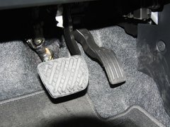 2010款 1.5L 自动 易智版