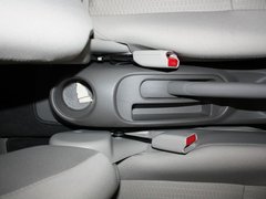 2010款 1.5L 自动 易智版