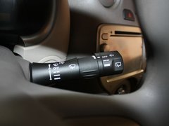2010款 1.5L 自動 易智版