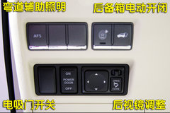2011款 QX56 5.6L 自动 7座