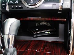 2010款 3.0V 自动 风尚旗舰版