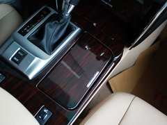 2010款 3.0V 自动 风尚旗舰版