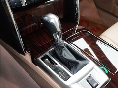 2010款 3.0V 自動 風(fēng)尚旗艦版