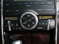 2010款 3.0V 自動 風(fēng)尚旗艦版