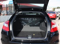 2011款 3.5L 自动 尊贵版 5座
