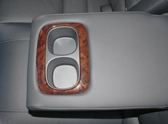 2011款 3.5L 自动 尊贵版 5座