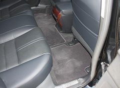 2011款 3.5L 自动 尊贵版 5座
