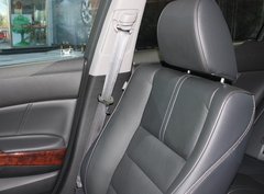 2011款 3.5L 自动 尊贵版 5座
