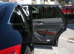 2011款 3.5L 自动 尊贵版 5座