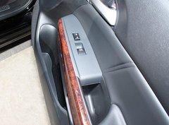 2011款 3.5L 自动 尊贵版 5座
