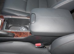 2011款 3.5L 自动 尊贵版 5座