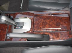 2011款 3.5L 自动 尊贵版 5座
