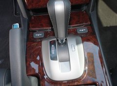 2011款 3.5L 自动 尊贵版 5座