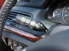 2011款 3.5L 自动 尊贵版 5座