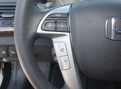 2011款 3.5L 自动 尊贵版 5座