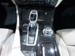 2011款 535Li 3.0T 豪华型