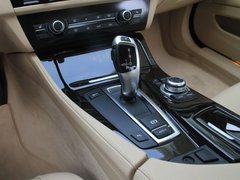 2011款 535Li 3.0T 豪华型
