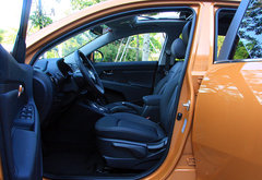 2011款 2.0L 自动 GL 两驱版 5座