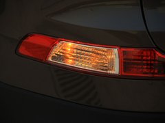 2011款 2.0L 自动 GL 两驱版 5座