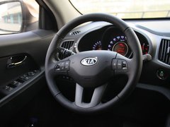 2011款 2.0L 自动 GL 两驱版 5座