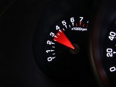 2011款 2.0L 自动 GL 两驱版 5座