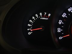 2011款 2.0L 自动 GL 两驱版 5座