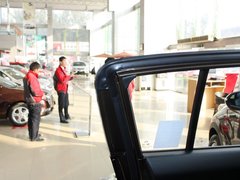 2011款 2.0L 自动 GL 两驱版 5座